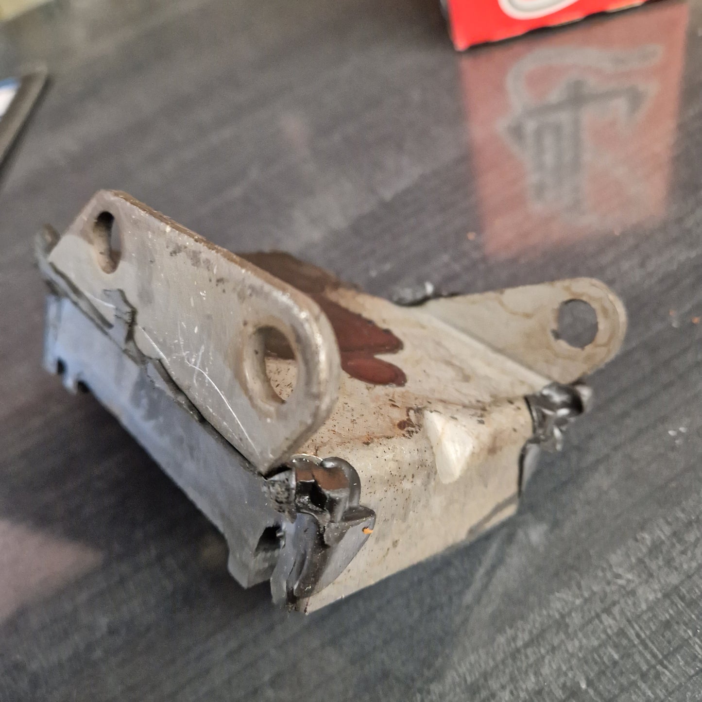Motorkudde GM Cadillac 57-64. 2238