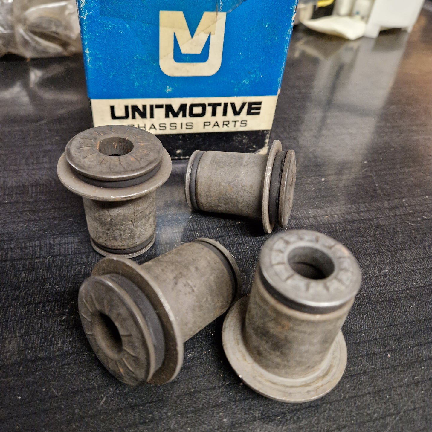 Bussningssats Övre Bärarmar/Länkarmar MoPar 58-66 12171 (K325) 4 st Uni-Motive