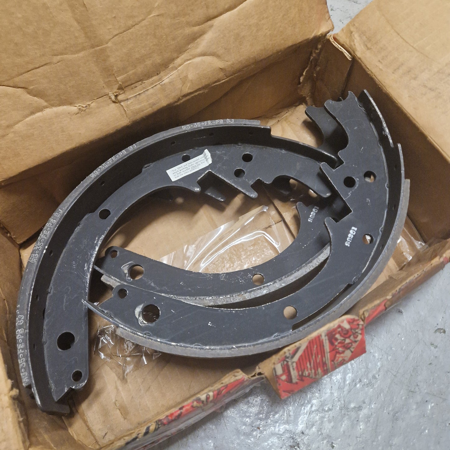 Bromsbackar Buick 12" x 2", Bak. Z340