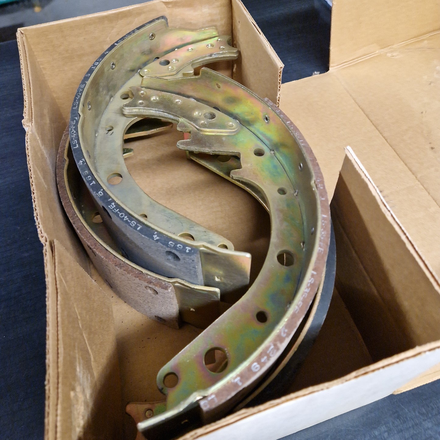 Bromsbackar Chevrolet Truck, GMC 76-77, 11" x 2-3/4" Bak 450