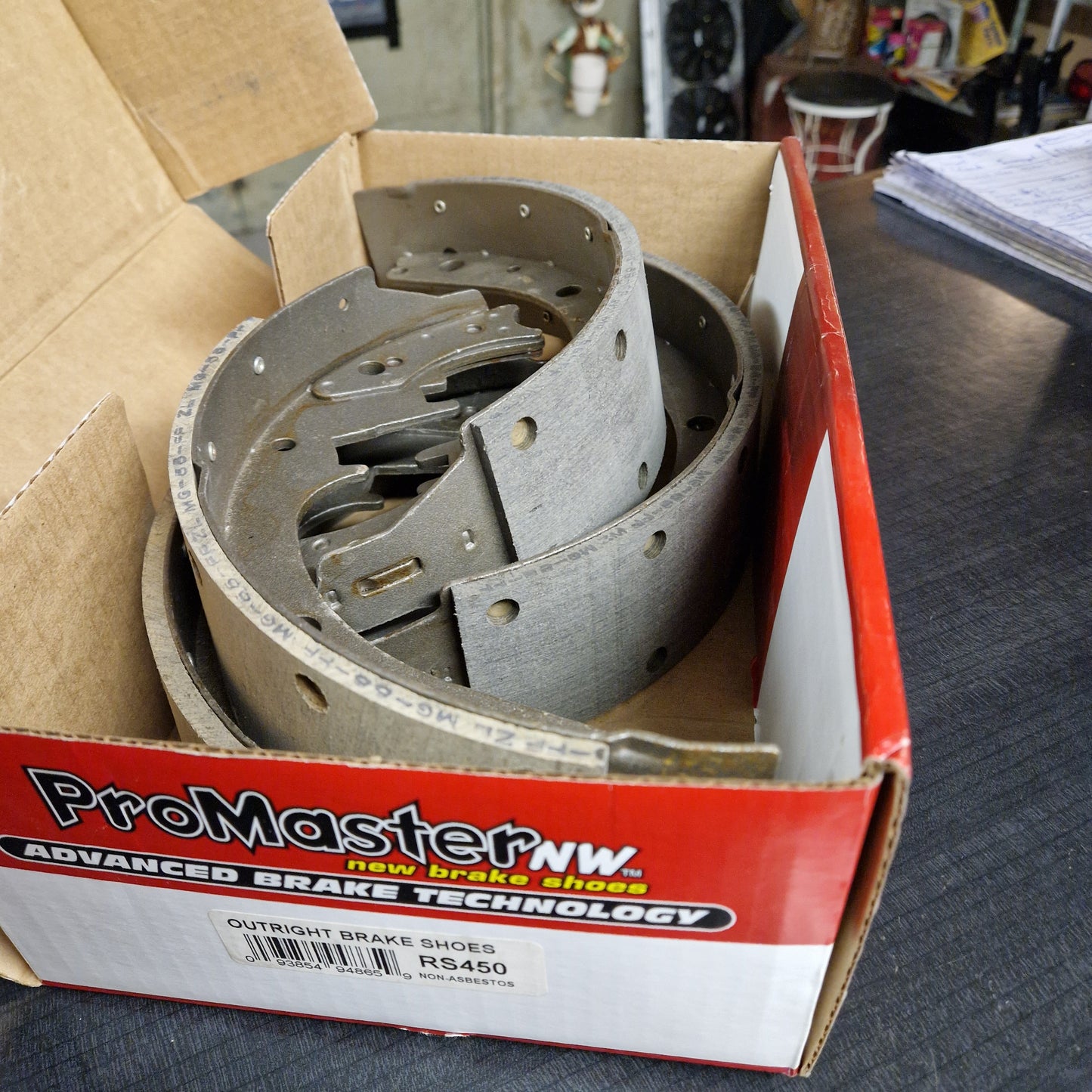 Bromsbackar Chevrolet Truck, GMC 76-77, 11" x 2-3/4" Bak 450