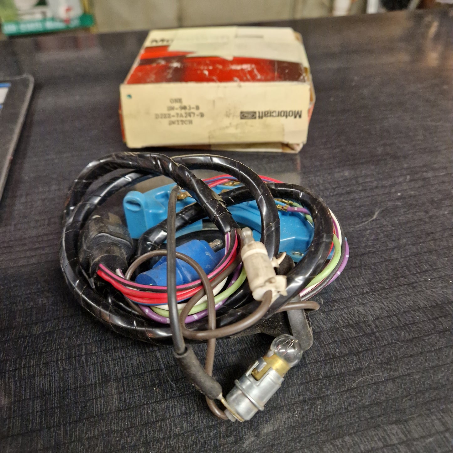 Neutralkontakt / Startspärrkontakt Ford Mustang 69-73, Cougar 70-72 D2ZZ-7A247-B SW903B