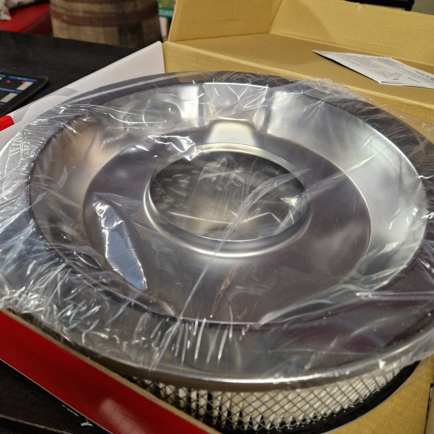 Luftrenare 14" x 3" Edelbrock Kromad, Försänkt. Totalhöjd 84mm 1207