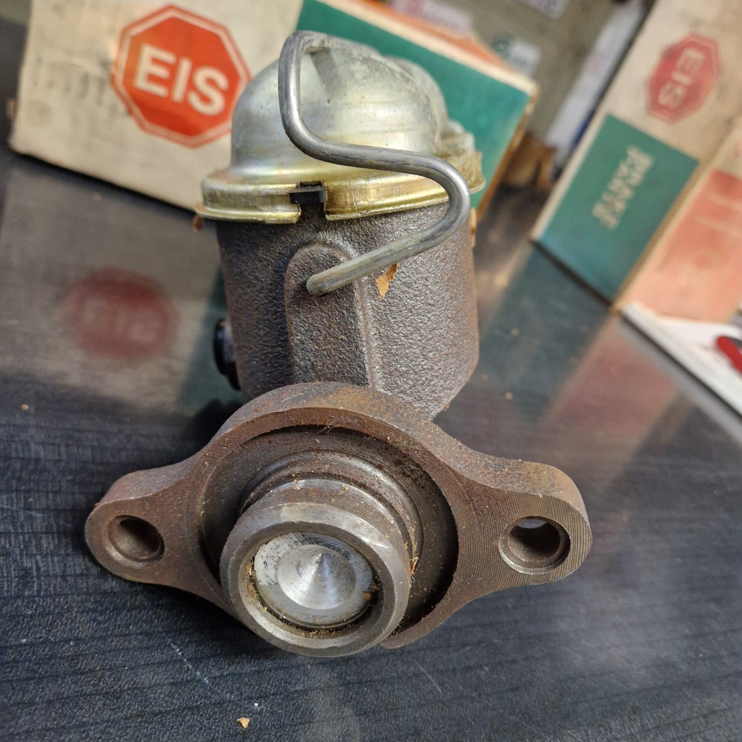 Huvudbromscylinder Buick 67-70, Cadillac -67, Pontiac 67-68 E66705