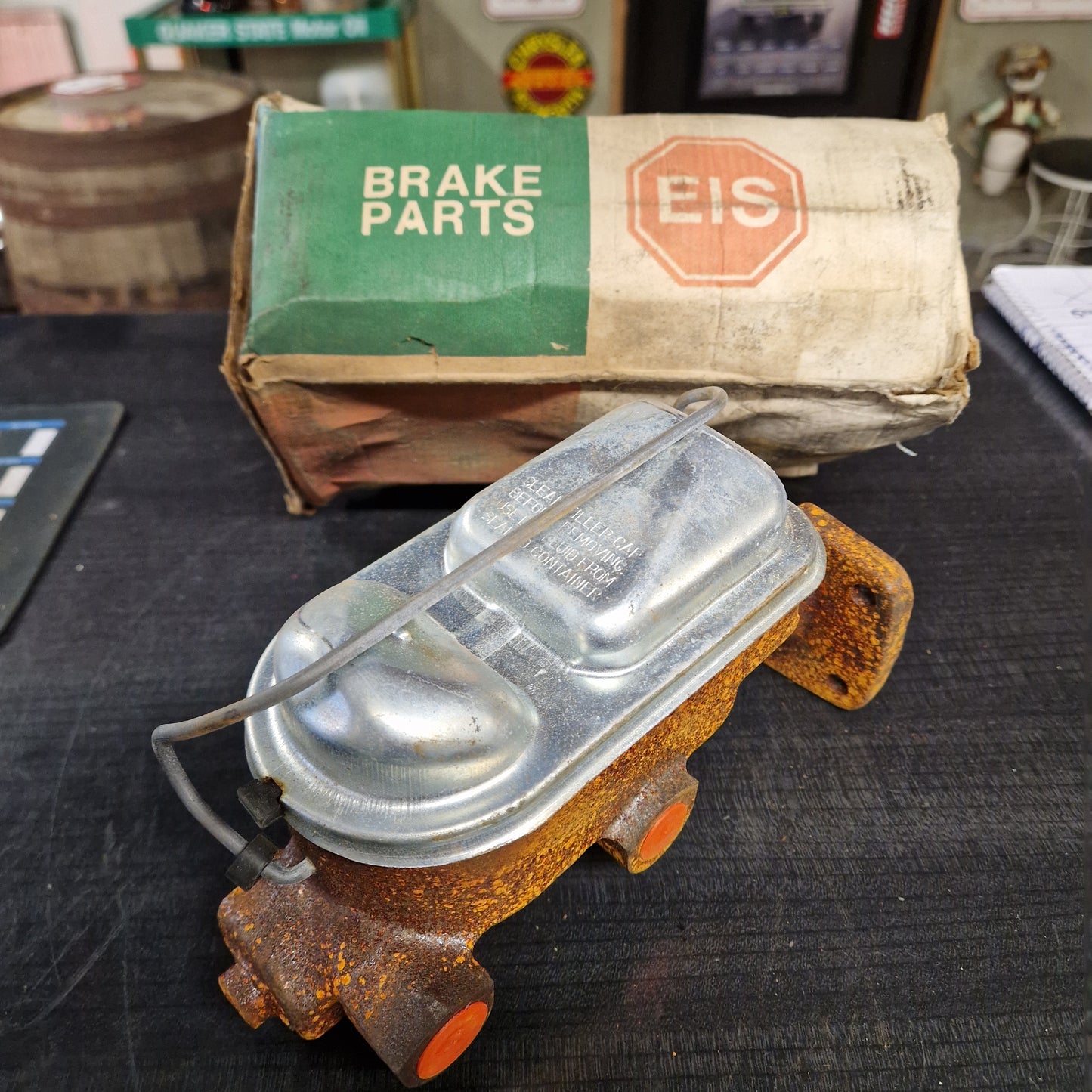 Huvudbromscylinder Chrysler, Dodge, Plymouth 71-75 Skivor Fram 1 1/32" E75818 (MC36307)