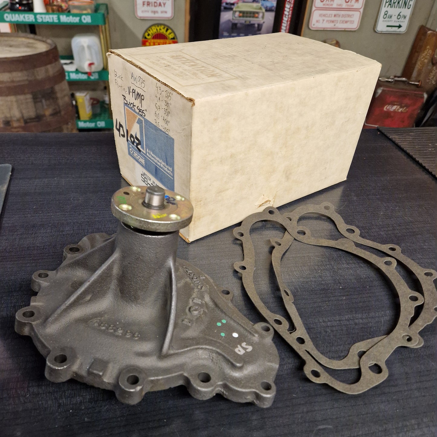 Vattenpump GM V8, Buick, Oldsmobile, Pontiac 69-81 58-303 (43102, AW975, US975)