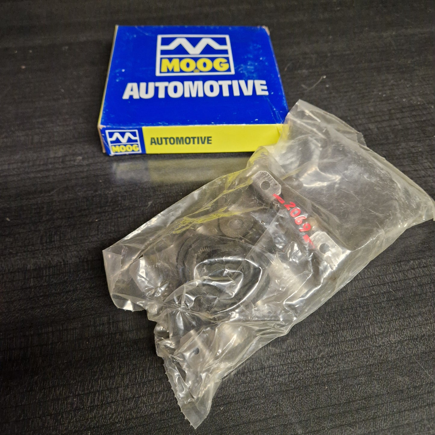 Repsats Kontrollventil Ford 58-91  M2069   (2069, 7885)