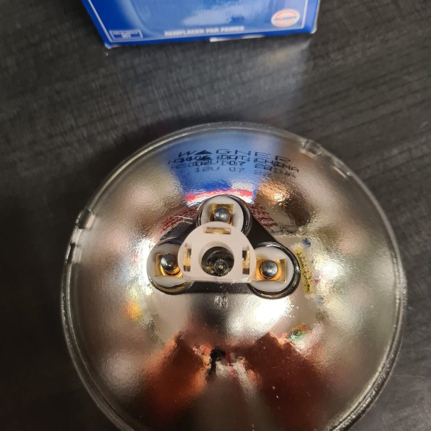 Strålkastare 5 3/4", Hel- och Halvljus, Sealed Beam , 3 stift. H5006