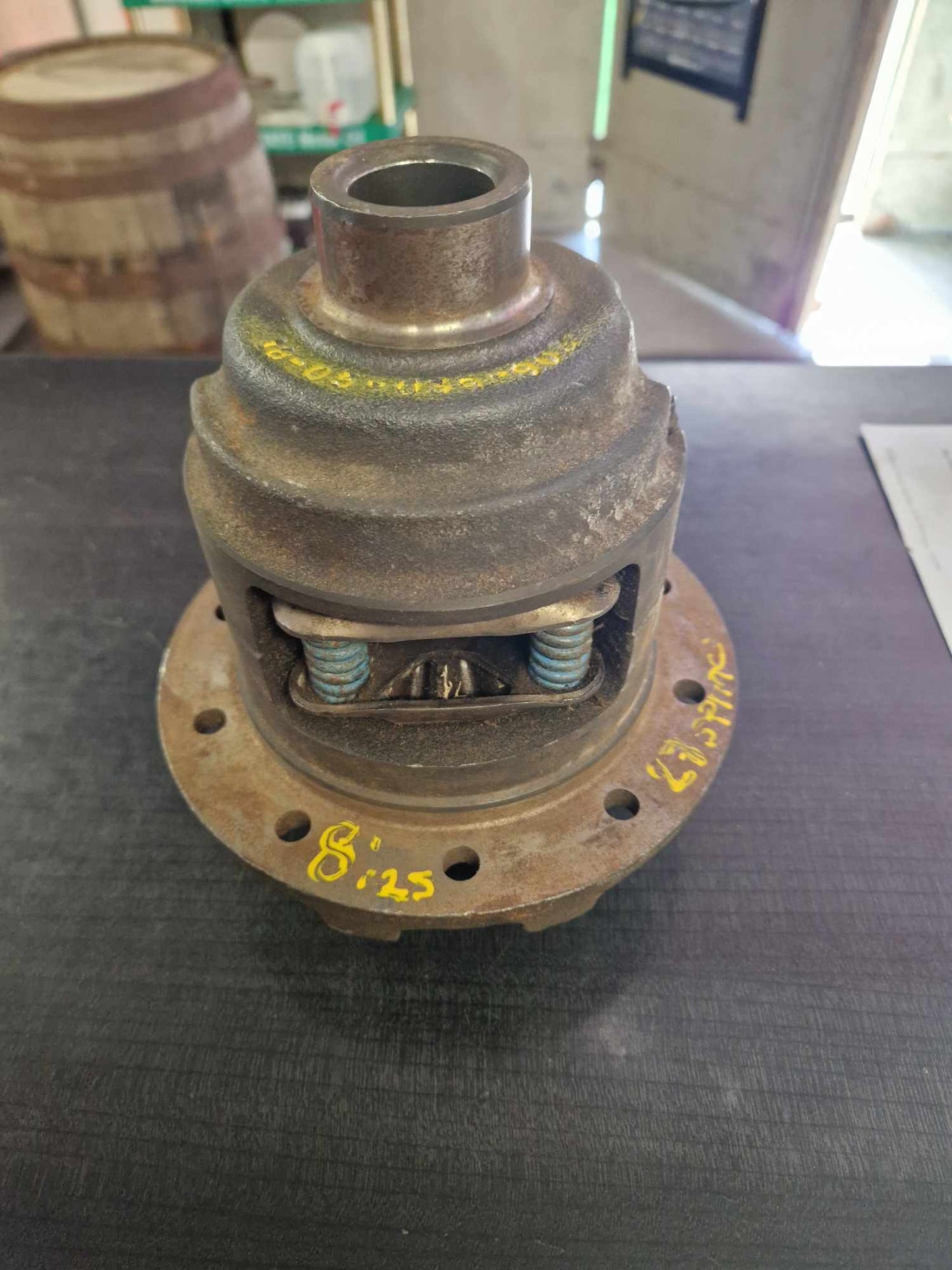 Diff MoPar A-, B- Body 8,25 27 splines axel Ny. 18-05-039-903