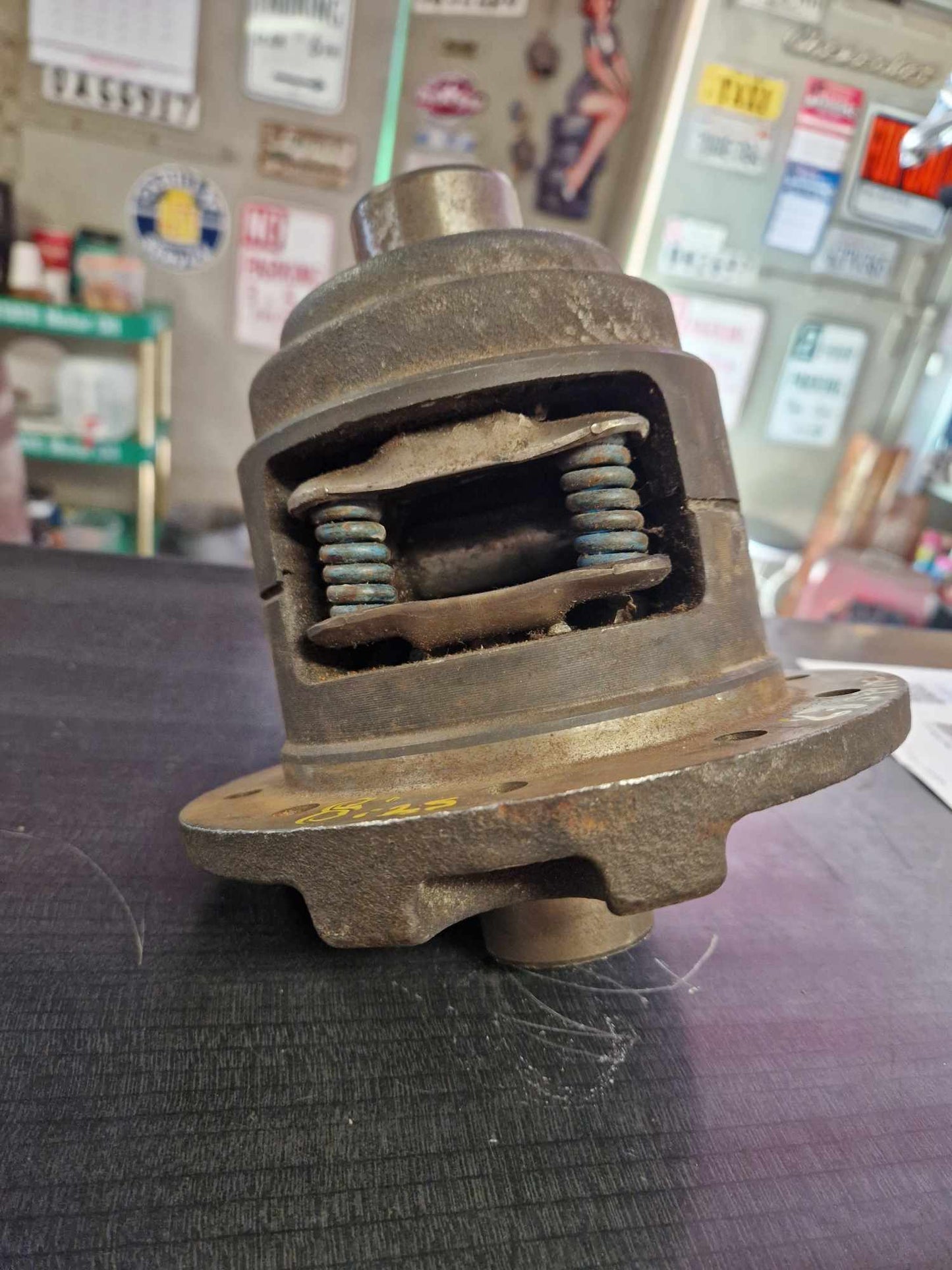 Diff MoPar A-, B- Body 8,25 27 splines axel Ny. 18-05-039-903