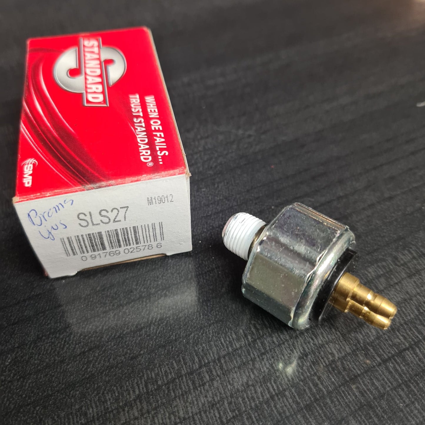 Bromsljuskontakt Chrysler, Ford, GM Hydraulisk 2 stift SLS27