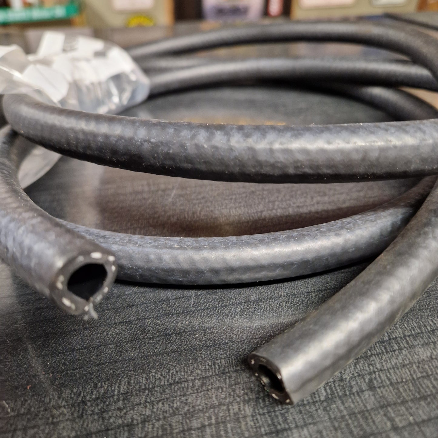 Bränsleslang 3/8" 9,5mm Säljes per Meter 27070
