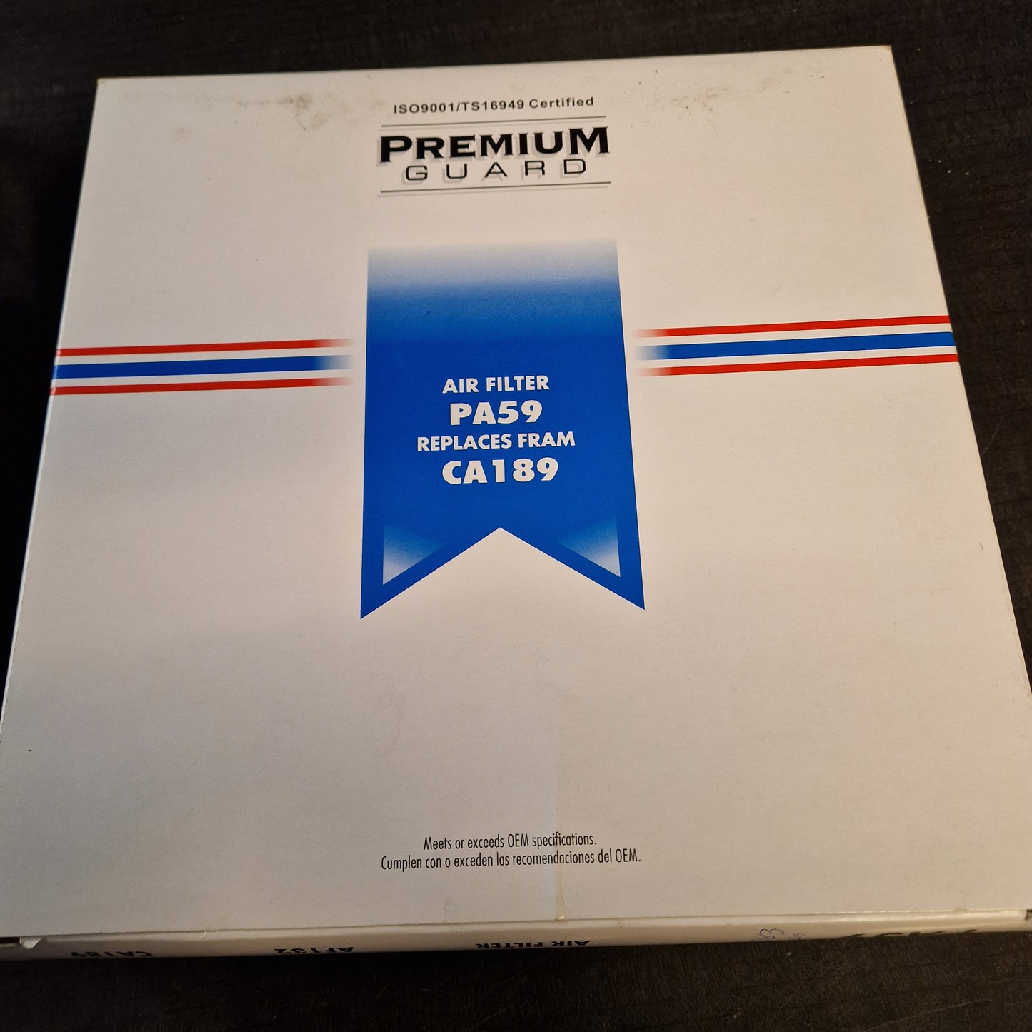 Luftfilter GM 6 cyl 241x208x48mm. 42083, A30059, A595C, PA59, CA189