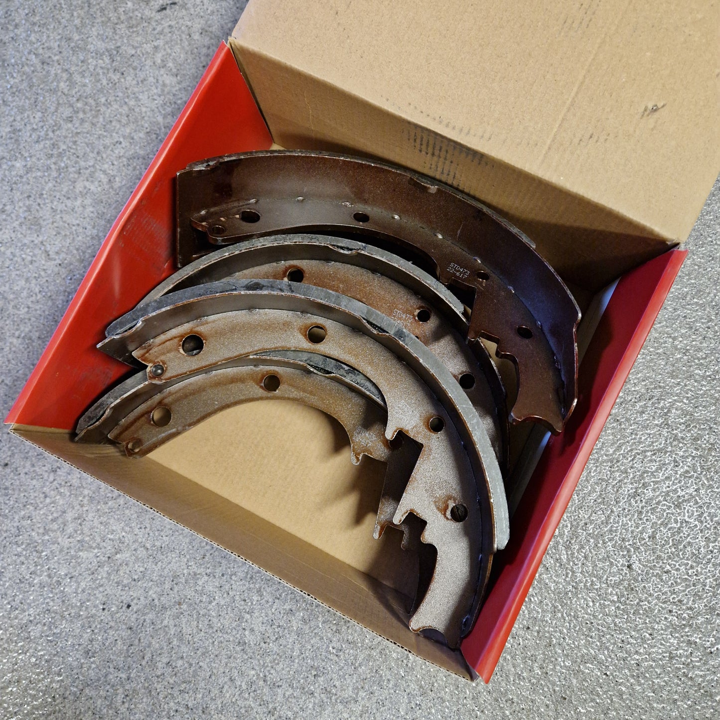 Bromsbackar Cadillac, Chevrolet, GMC, 11" x 2-3/4" Bak STD473 (473PG)