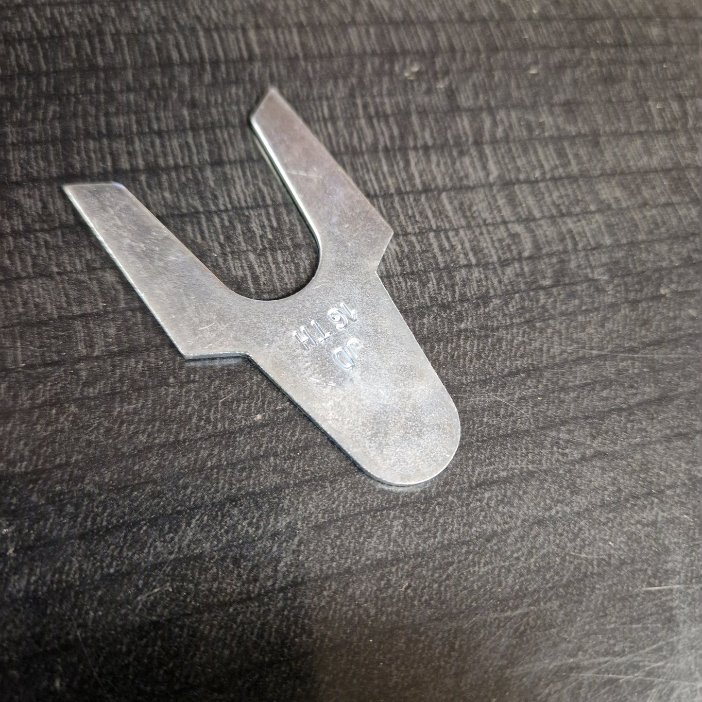 Shims Framvagn Tjocklek: 1,5 mm. Innermått: 14-19 mm K100190