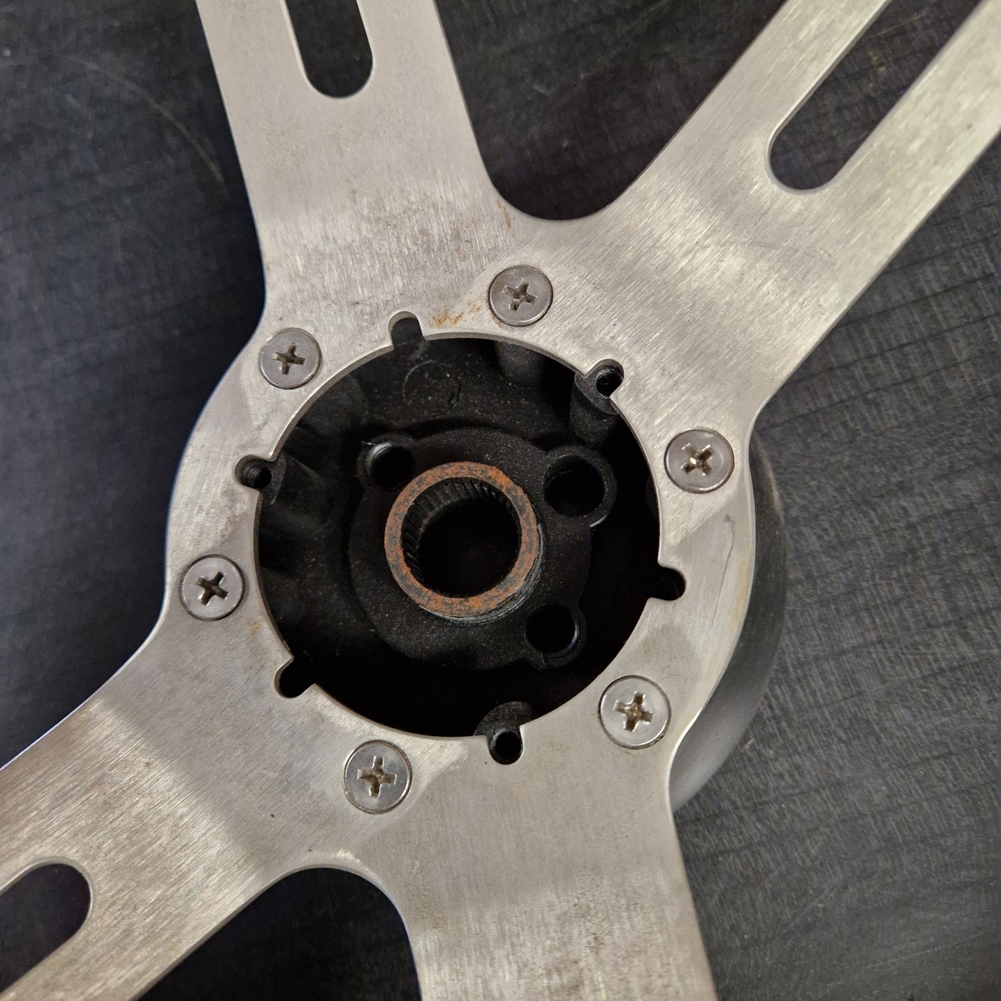 Ratt  Oldsmobile Cutlass 442  70-72  4-ekrad läderratt "Sport"  9751836