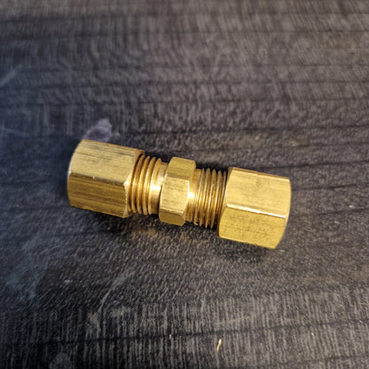 Skarvkoppling Bromsrör  1/14"  Mässing Rak 62C, 2956, 162400