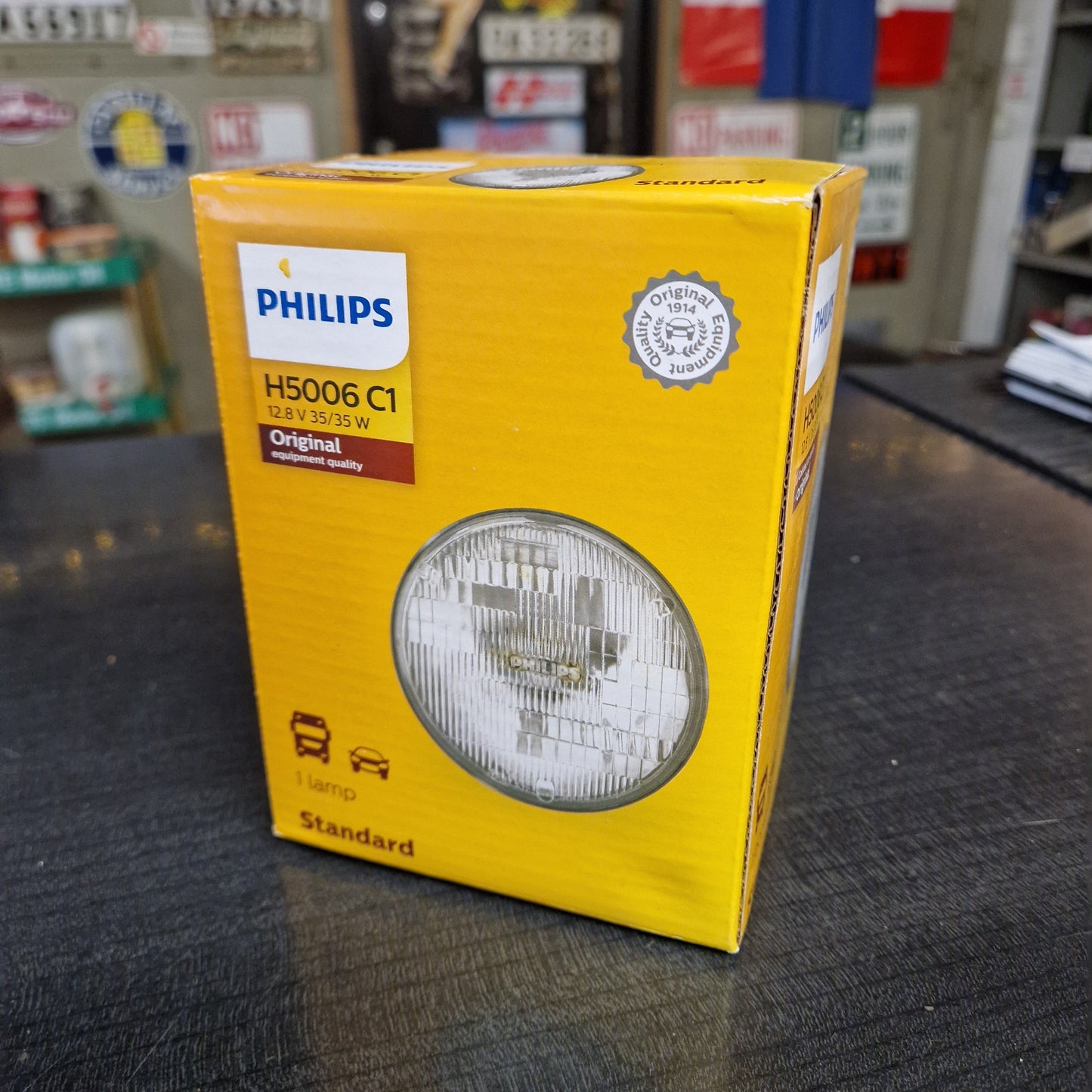 Strålkastare 5 3/4",  Hel- och Halvljus, Sealed Beam ,  3 stift H5006